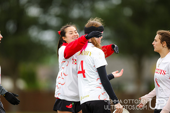 Sunday full coverage from USAU D-IIII College Championships: Round 2