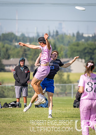 Edmonton, AB: Canadian Ultimate Seniors Championships 2025. Saturday, Aug. 16