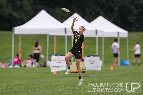 Boston Brutesquad and Tabby Rosa at the 2022 World Ultimate Club Championships