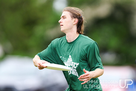 Saturday full coverage from USAU D-IIII College Championships: Round 3