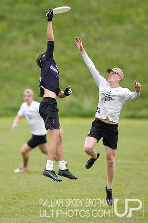 Day 1 of USA Ultimate 2022 D-III College Championships.
