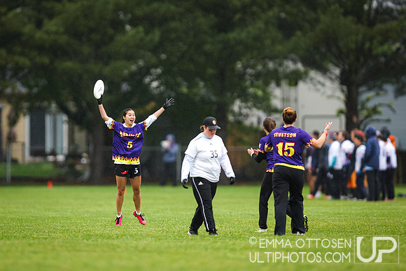 Saturday full coverage from USAU D-IIII College Championships: Round 2