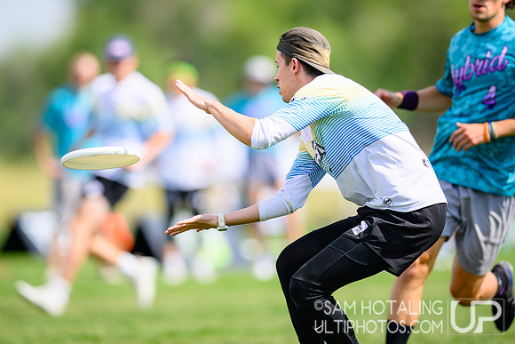 Mixed crossover play during International Club Championships at Aurora Sports Park