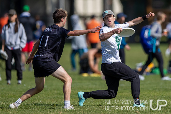 Day 2 of the USA Ultimate D-I College Championships