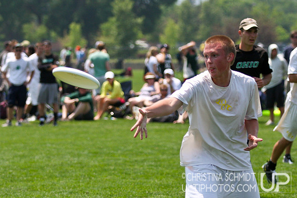 2012 USAU D-I College Championships Saturday Round 3 Action