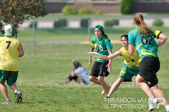 Sunday Women's Bracket Play - 2012 USAU D-III College Championships