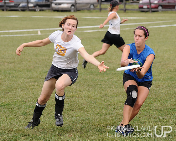 Sunday Women's Division - Touch of Grey v. Bitchmonkeys - 2009 Capital Sectionals
