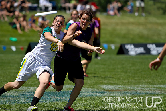2012 USAU D-I College Championships Monday Women's Finals