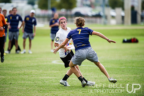 USAU_Nationals_2013_Friday_20131018_125526_JBP4511