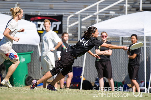 USAU_Nationals_2013_Saturday_20131019_134301_JBP8755