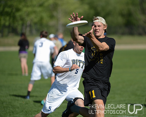 2012 USAU D-I College Championships Sunday Action