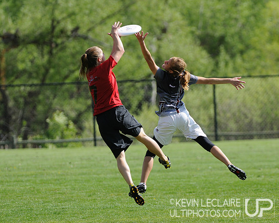 Friday 8:30am round -- 2011 USAU College Championships