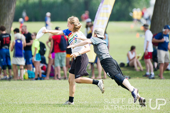 wucc2014_day6_20140807_131109_JBP00804