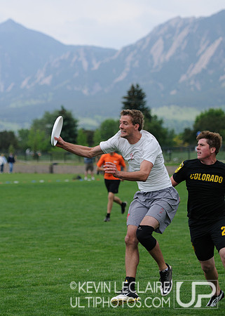 2012 USAU D-I College Championships Friday Action