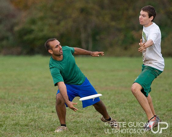 Round 5 Pool Play action from Patriot Games 2011.