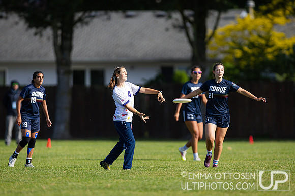 Saturday full coverage from USAU D-I College Championships, UC Santa Cruz vs UC Davis
