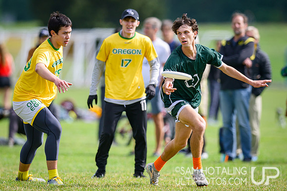 Pool play at USAU D-I College Championships