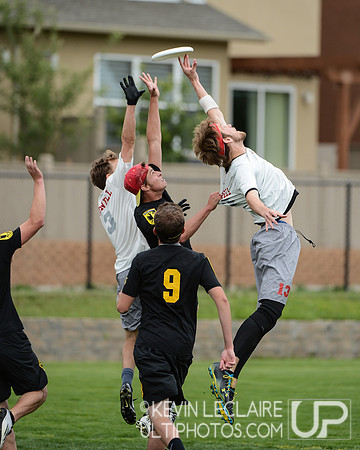 2012 USAU D-I College Championships Friday Action