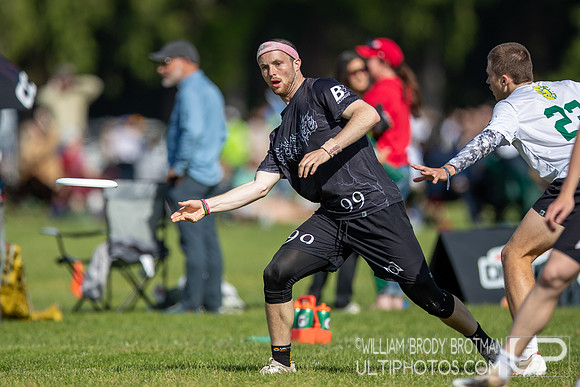 Day 2 of the USA Ultimate D-I College Championships