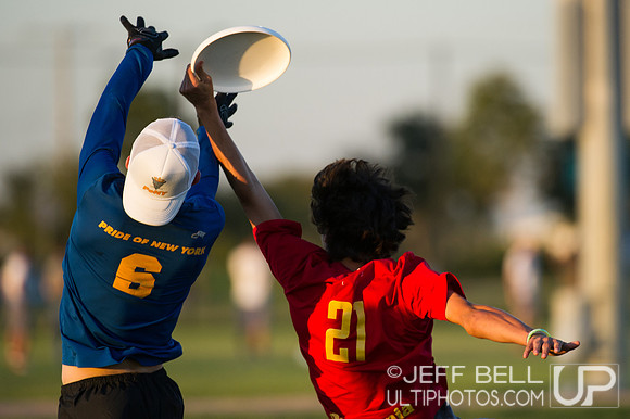 USAU_Nationals_2013_Thursday_20131017_183232_JBP2791