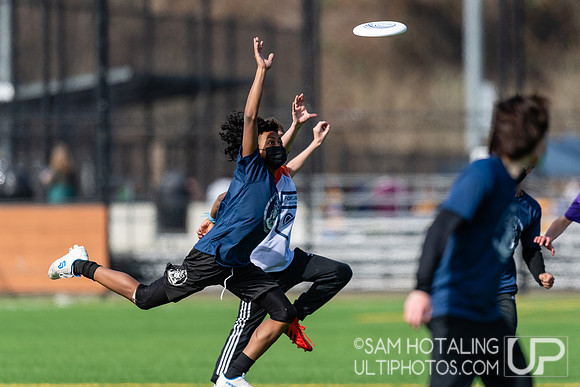 Youth ultimate frisbee at Seven Hills Invite