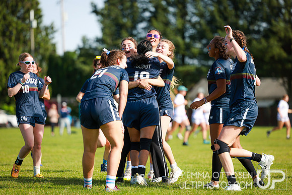 Saturday full coverage from USAU D-I College Championships, UC Santa Cruz vs UC Davis