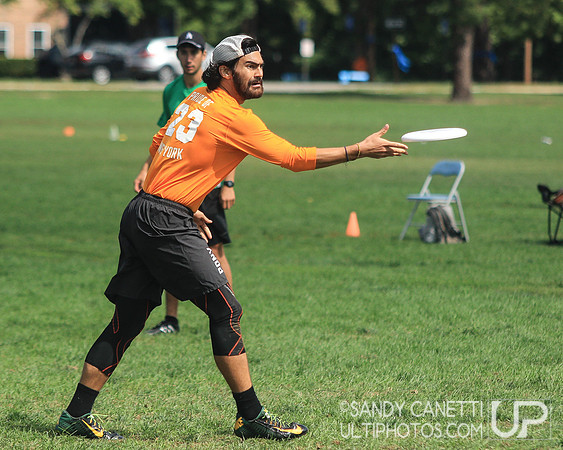 Sunday Action - 2016 USAU Northeast Regionals