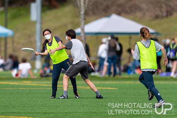 Youth ultimate frisbee at Seven Hills Invite