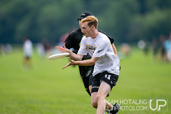 Melbourne Ellipsis vs Wildcats in pool play at World Ultimate Club Championships