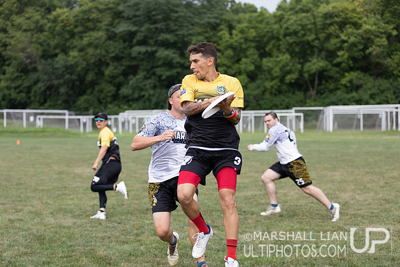 Zen Ultimate Club v Charrúa