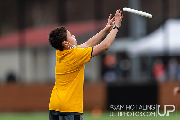 Youth ultimate frisbee at Seven Hills Invite