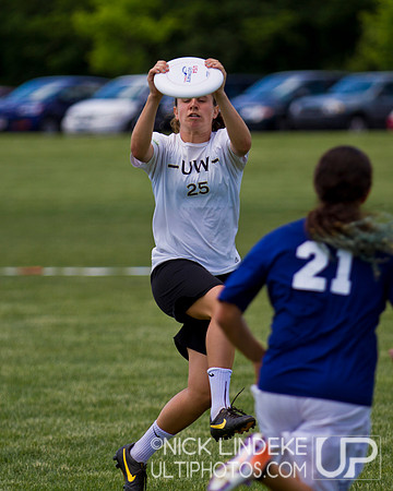 2014 USAU D-I College Champs Saturday Action