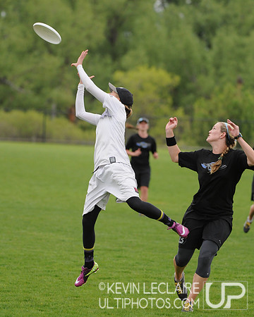 Saturday 5pm Crossover Round -- 2011 USAU College Championships