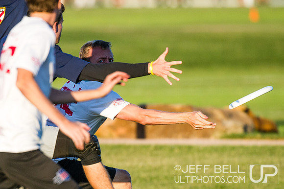 USAU_Nationals_2013_Thursday_20131017_181438_JBP2666