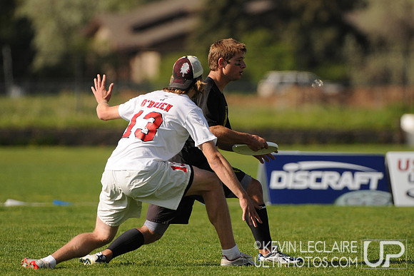 Friday 8:30am round -- 2011 USAU College Championships