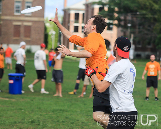Sunday Action - 2016 USAU Northeast Regionals