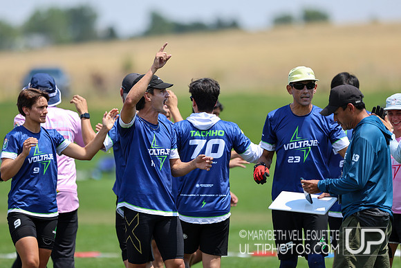 Friday action at the USAU International Club Championships.