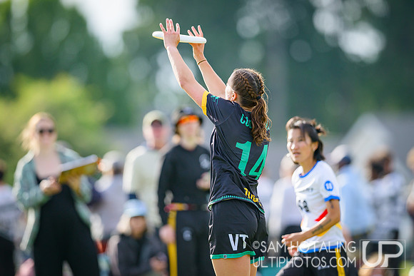 Pool play at USAU D-I College Championships