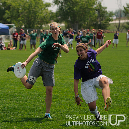 2012 USAU D-I College Championships Saturday Action