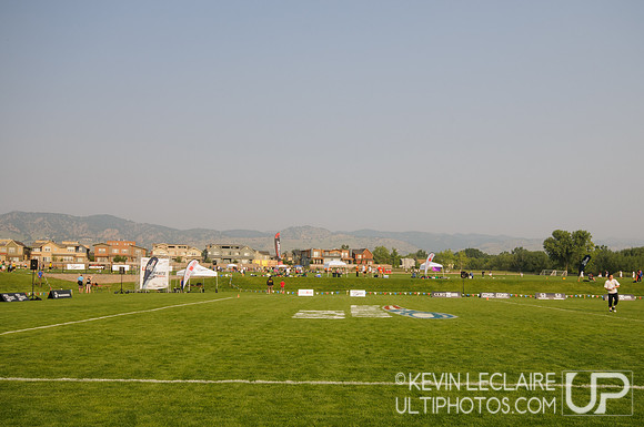2012 USAU D-I College Championships Saturday Action