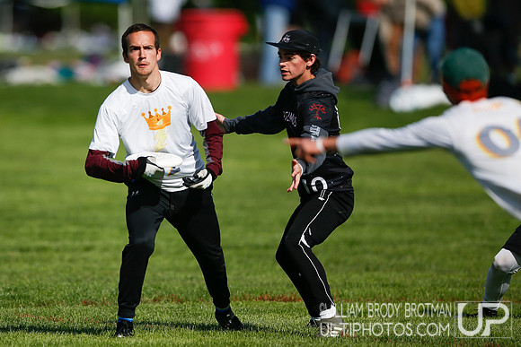 Day 2 of USA Ultimate 2022 D-III College Championships