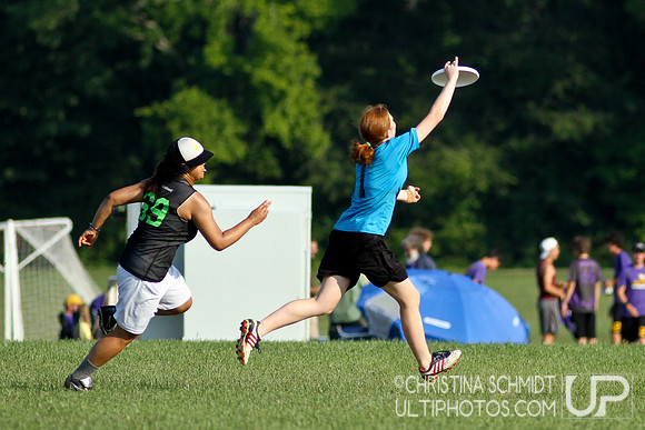 Sunday Girls Play-In Game -- USAU 2012 HS Southerns