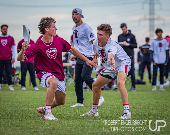 Edmonton, AB: Canadian Ultimate Seniors Championships 2025. Saturday, Aug. 16