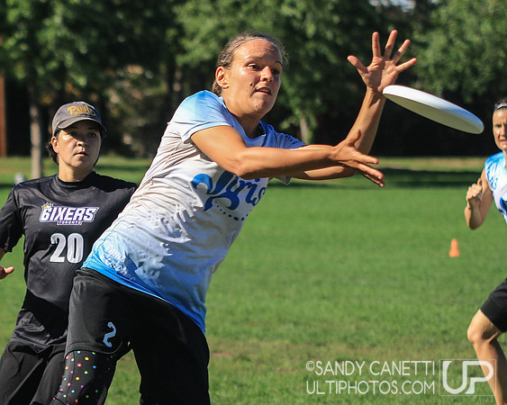 Sunday Action - 2016 USAU Northeast Regionals
