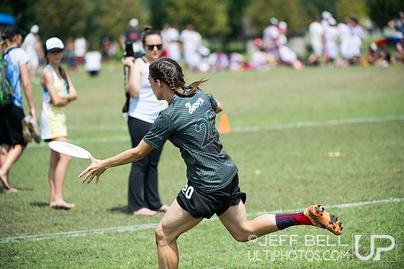 wucc2014_day6_20140807_132012_JBP00930
