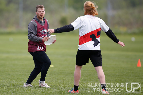 Day 2 of USA Ultimate 2022 D-III College Championships