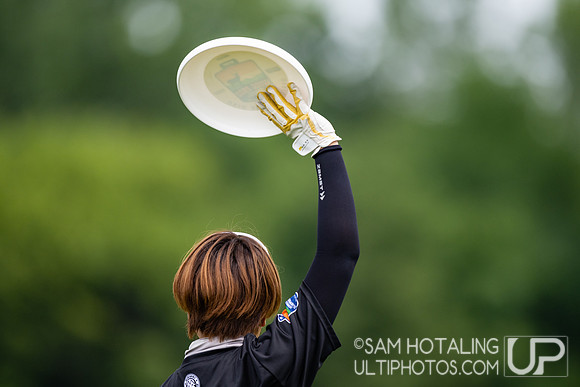 Malafama vs TOKYO Mavericks in pool play at World Ultimate Club Championships