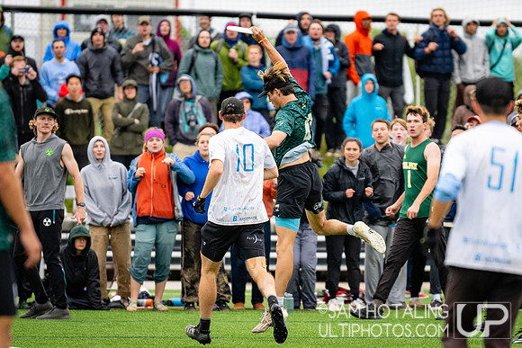Semifinals at USAU DI College Championships
