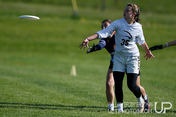 Day 2 of USA Ultimate 2022 D-III College Championships