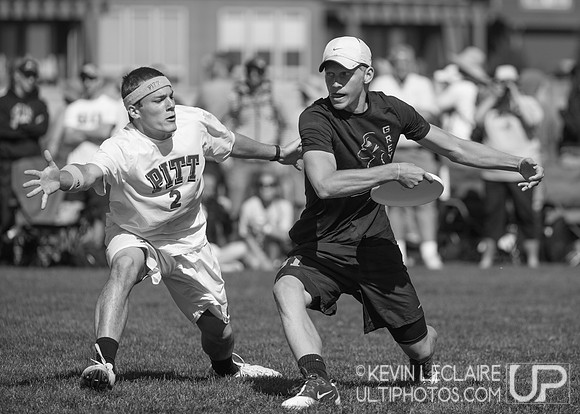 2012 USAU D-I College Championships Sunday Action
